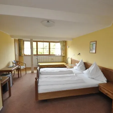 Guest house Kurparkhotel 3*