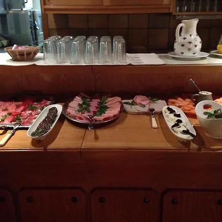 Gasthof Kurparkhotel 3*