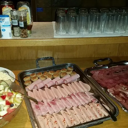 Kurparkhotel אוברסטדורף