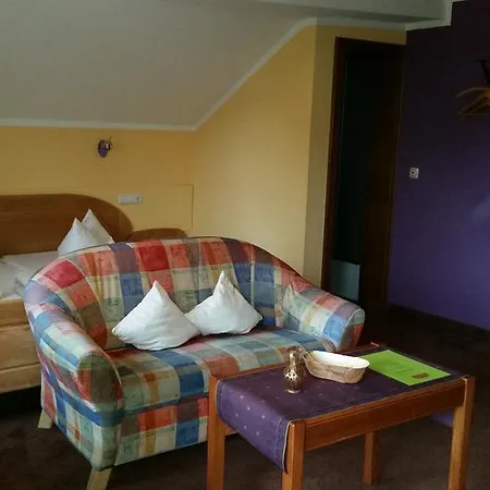 Konukevi Kurparkhotel 3*